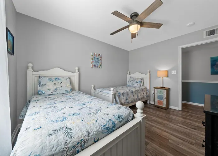 Apartment Colony Club